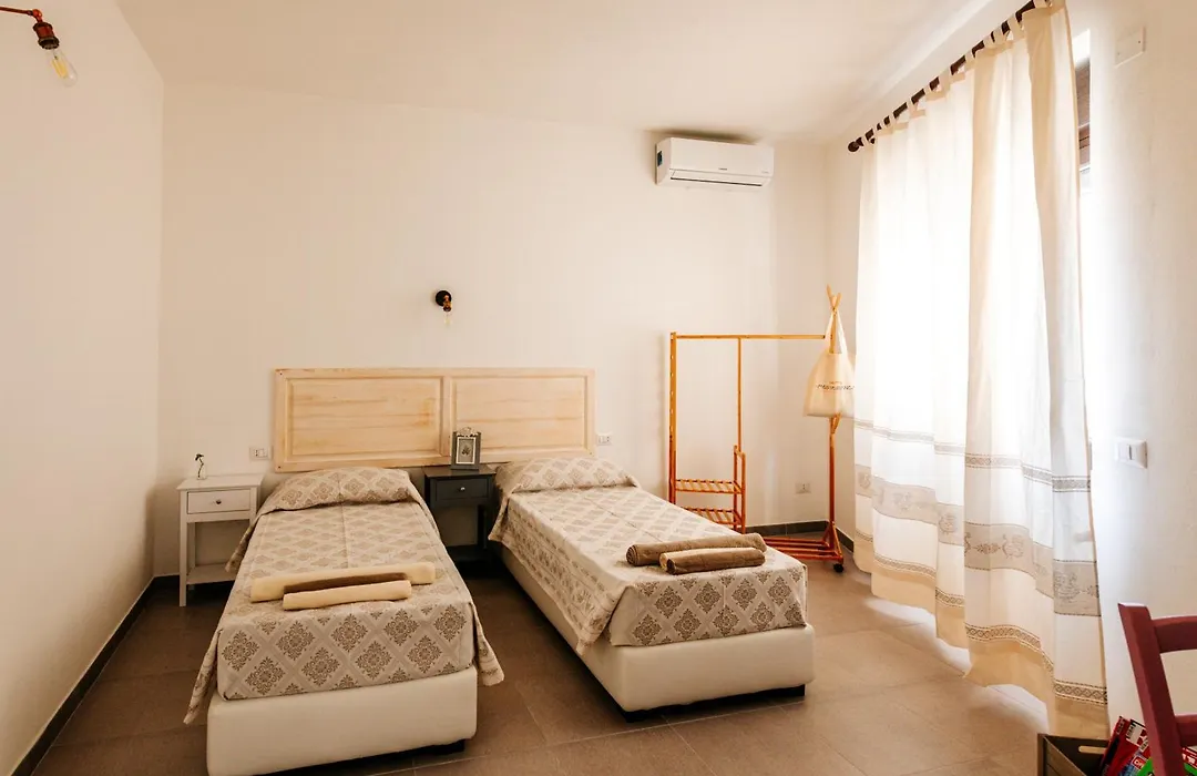 Domo Mediterranea Affittacamere-Guest House-1